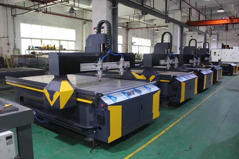 防雾PC镜片切割机定制 PA电子数控助力医护行业提高产能