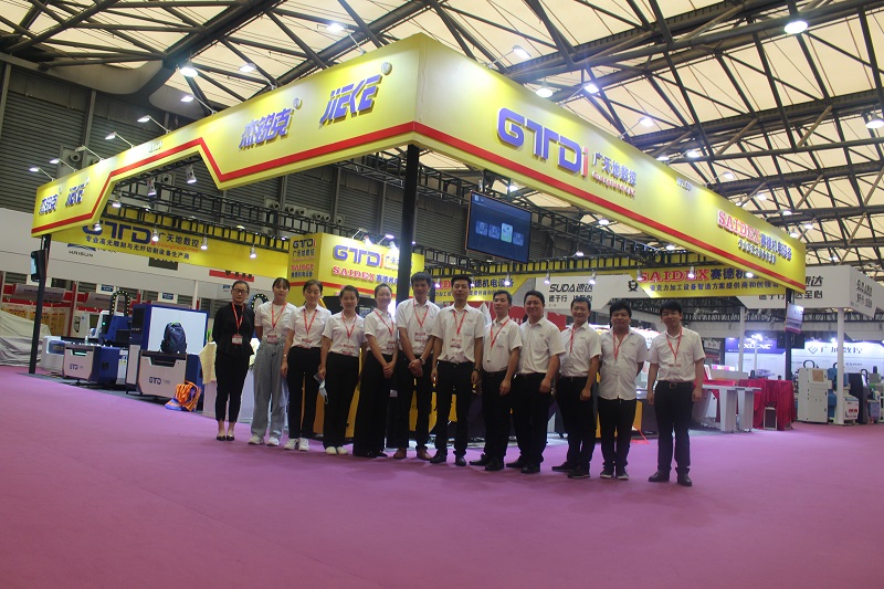 PA电子数控带您直击2020上海广告展展会现场